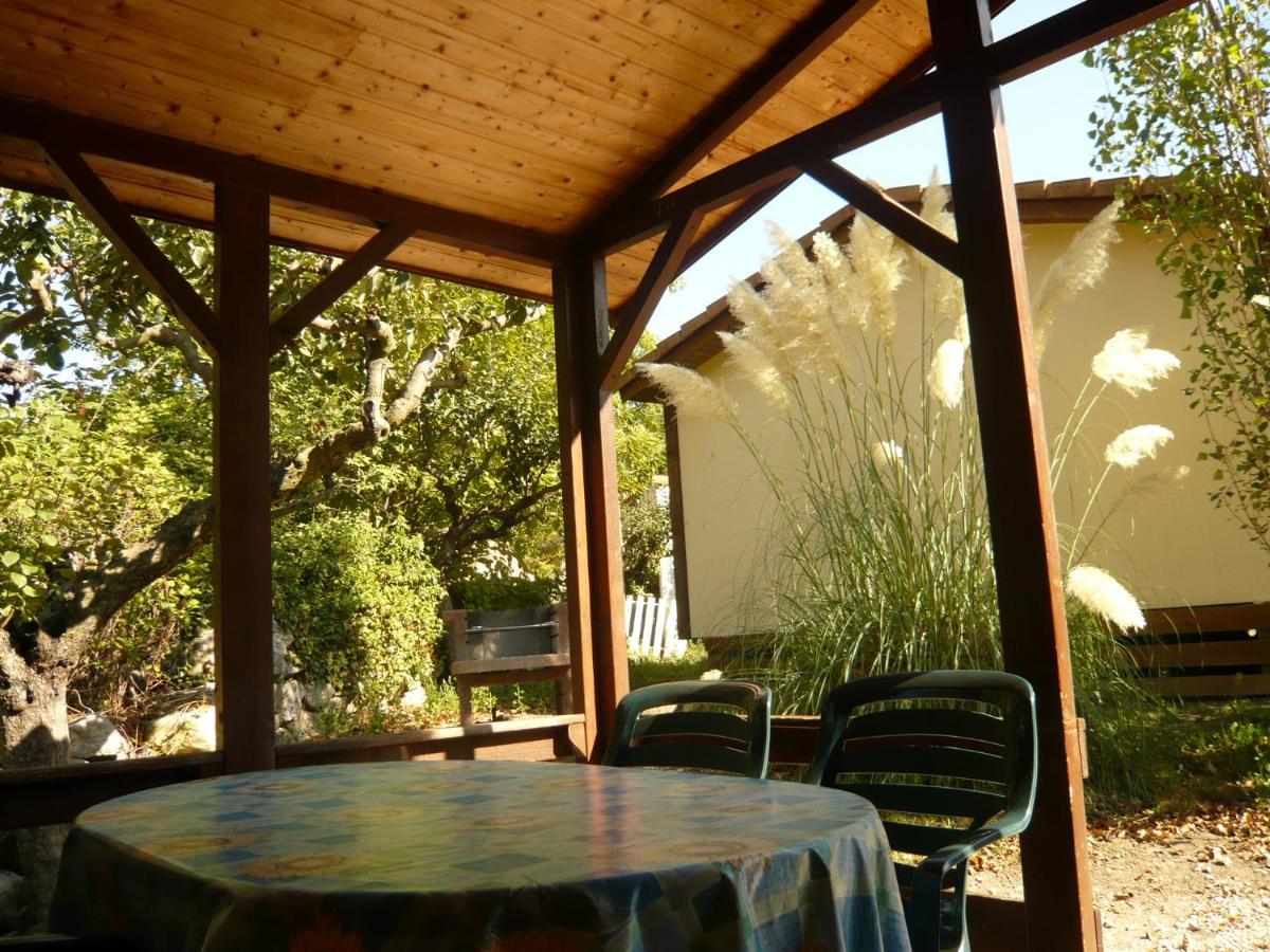 Les Chalets Du Verger Des Ascarines Corneilla-de-Conflent Екстериор снимка